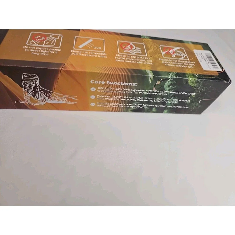 Provide essential UVB lighting for your reptile with this GreenPan T5 HO UVB Lig